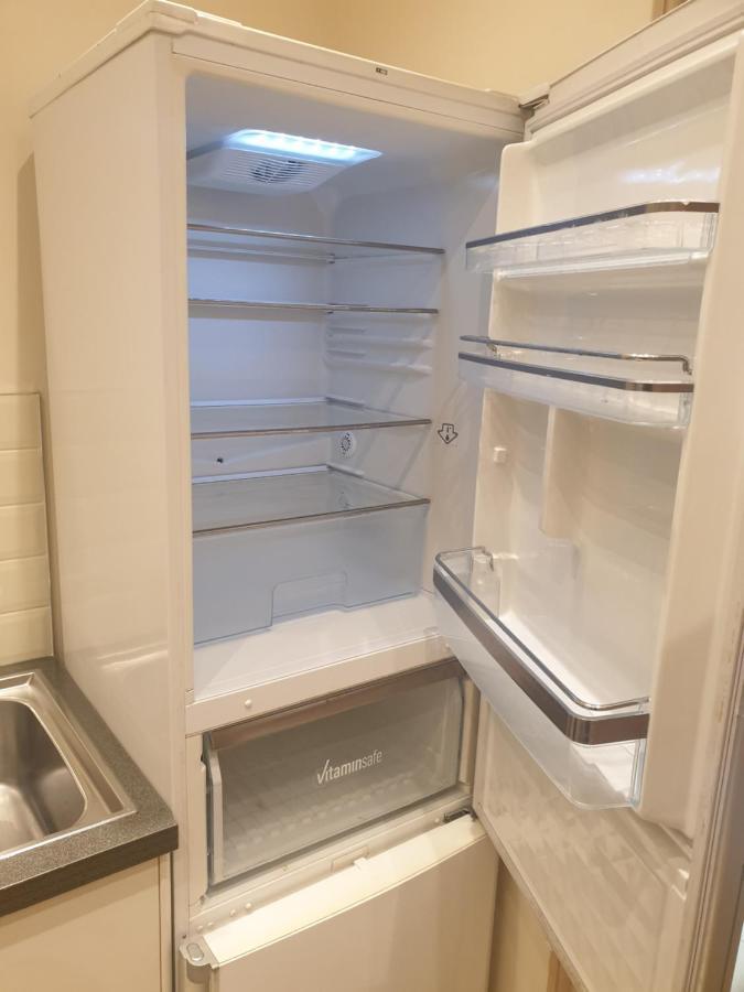 London Luxury Apartments 4 Min Walk From Ilford Station, With Free Parking Free Wifi المظهر الخارجي الصورة